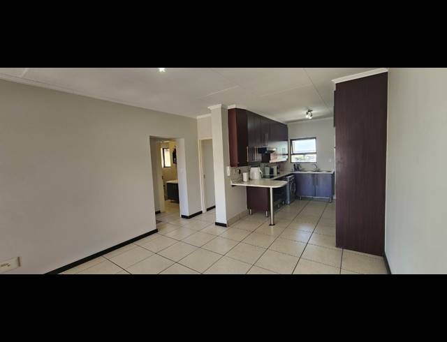 2 BEDROOM APARTMENT FOR SALE IN GREENSTONE HILL